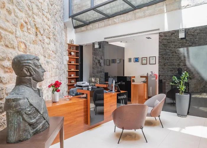 Marmont Heritage Hotel (Adults Only)